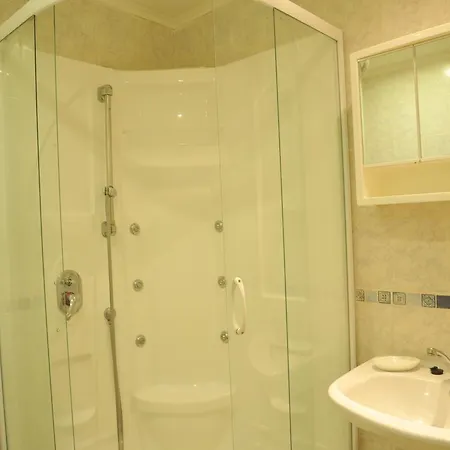 Libertas Guest house *